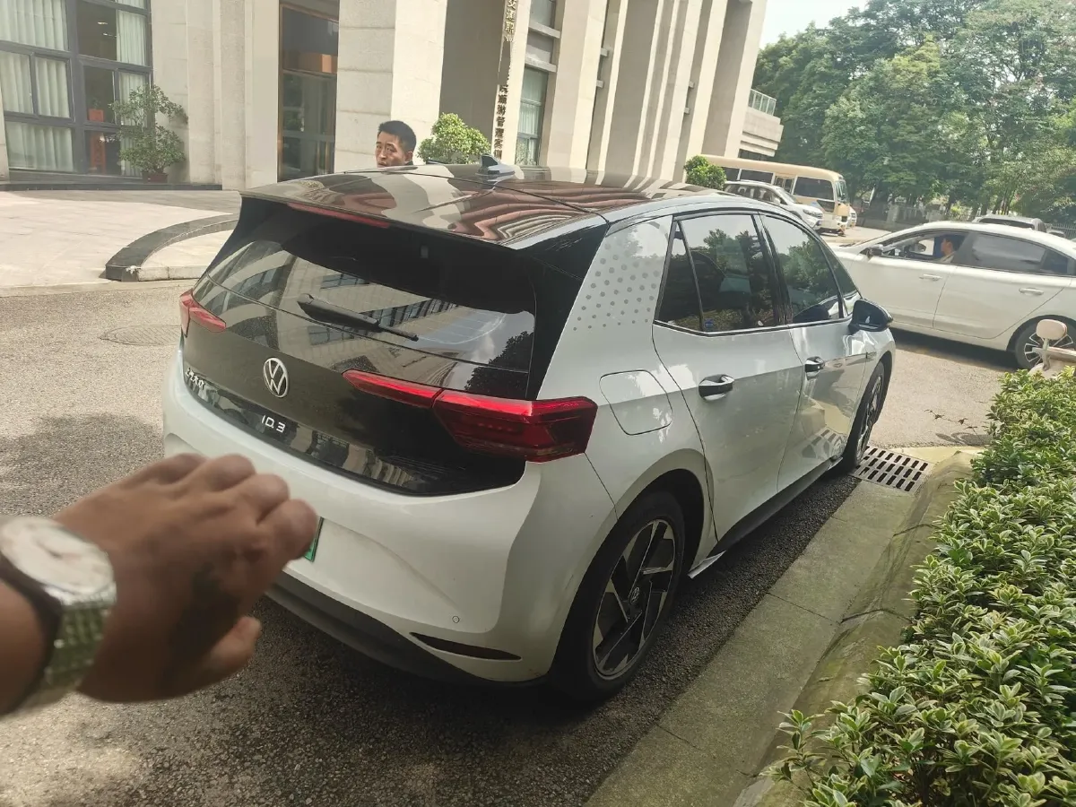 2023 Volkswagen ID.3 BEV 52.8KWH,autocango,china used car exporter,china ev exporter,chinese used car exporter,chinese used ev exporter