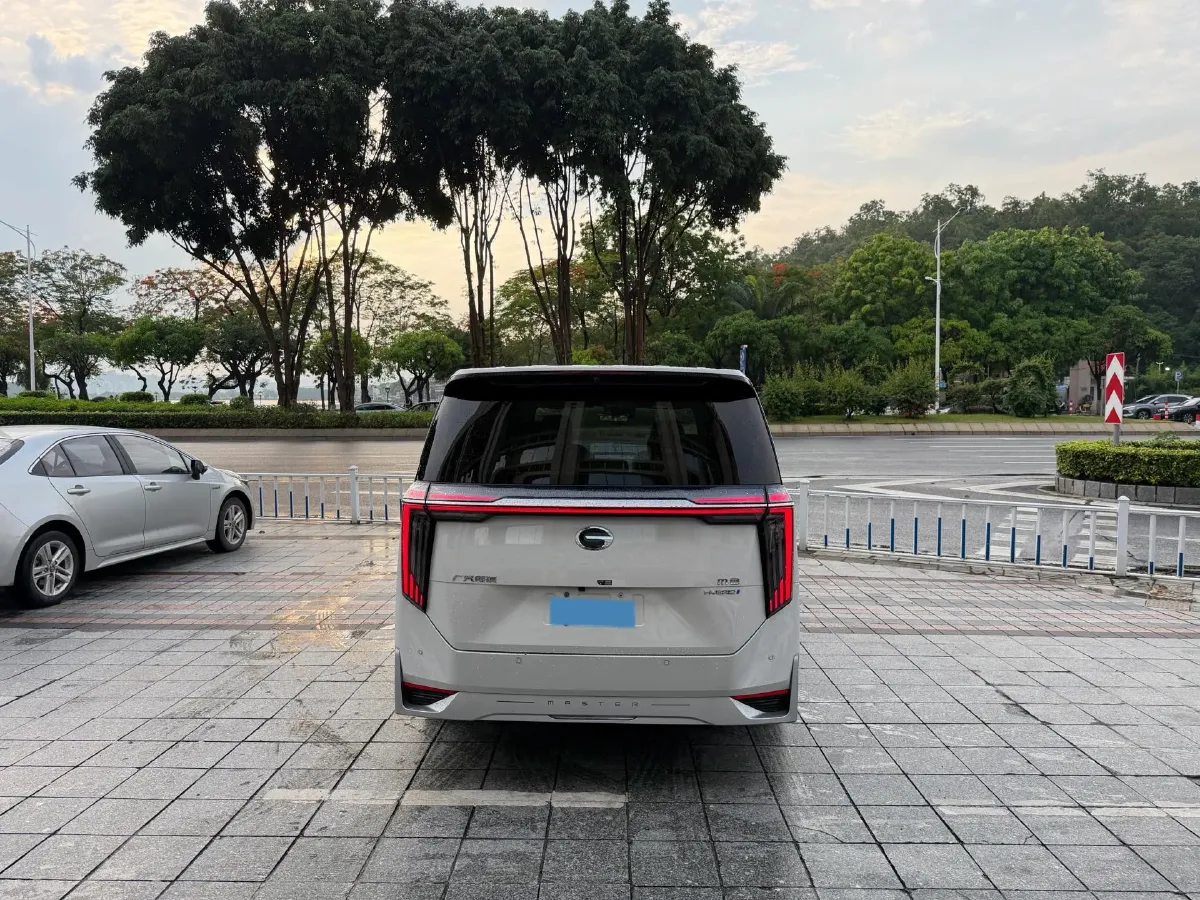 2023 GAC Trumpchi M8 2.0T 190HP L4 E-CVT Hybrid,autocango,china used car exporter,china ev exporter,chinese used car exporter,chinese used ev exporter