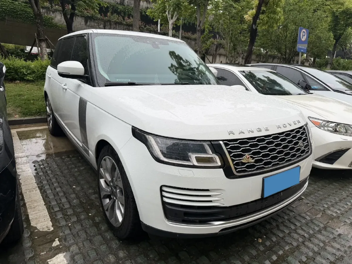 2021 Land Rover Range Rover 3.0T 400HP L6 8AT,autocango,china used car exporter,china ev exporter,chinese used car exporter,chinese used ev exporter