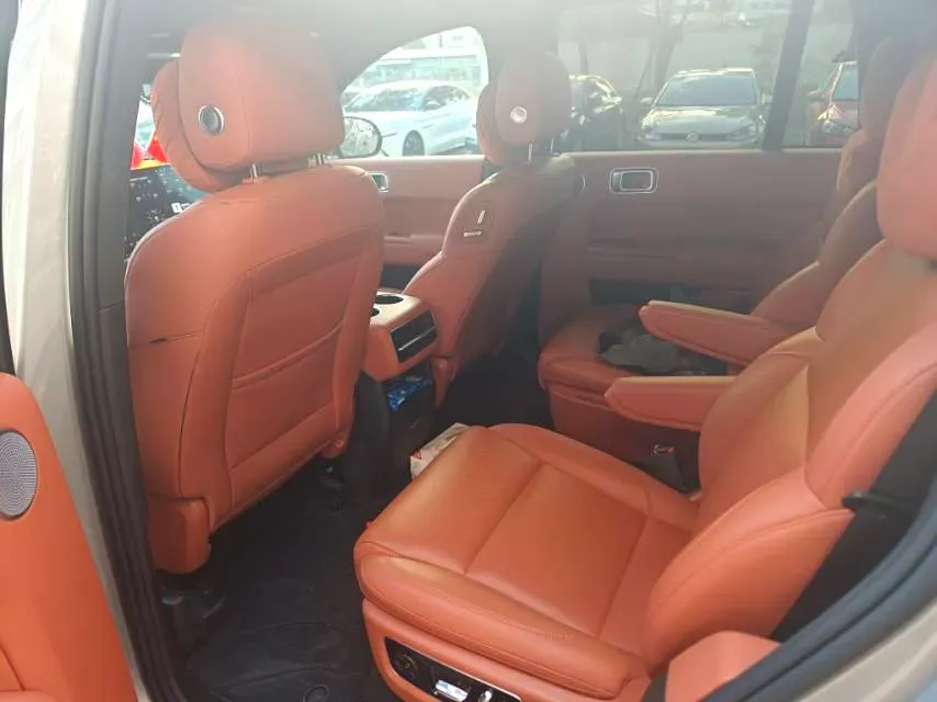 2023 Li L8 Range Extended 154HP REEV 40.9KWH,autocango,china used car exporter,china ev exporter,chinese used car exporter,chinese used ev exporter