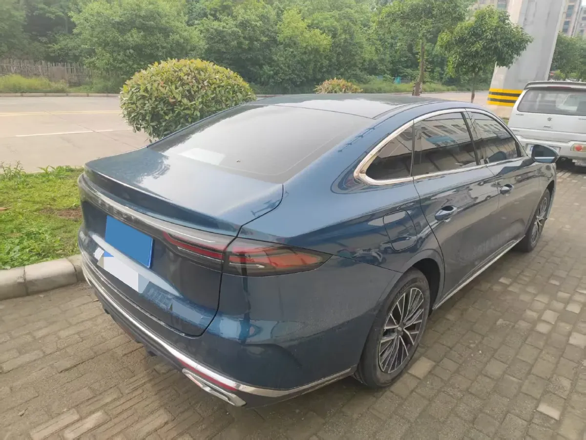 2025 Geely Emgrand 1.5L 127HP L4 CVT,autocango,china used car exporter,china ev exporter,chinese used car exporter,chinese used ev exporter