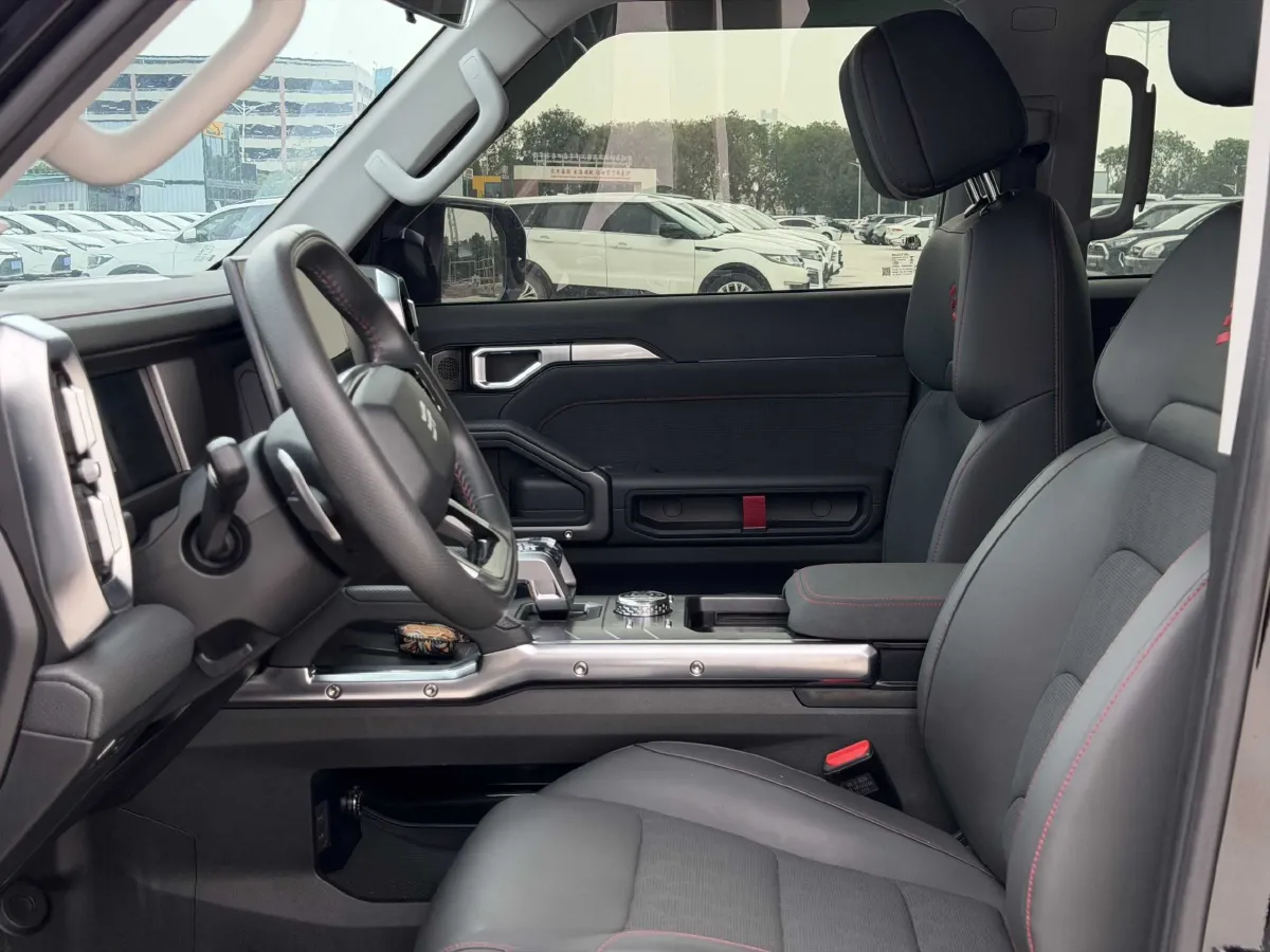 2023 Jetour Traveller 2.0T 254HP L4 8AT,autocango,china used car exporter,china ev exporter,chinese used car exporter,chinese used ev exporter