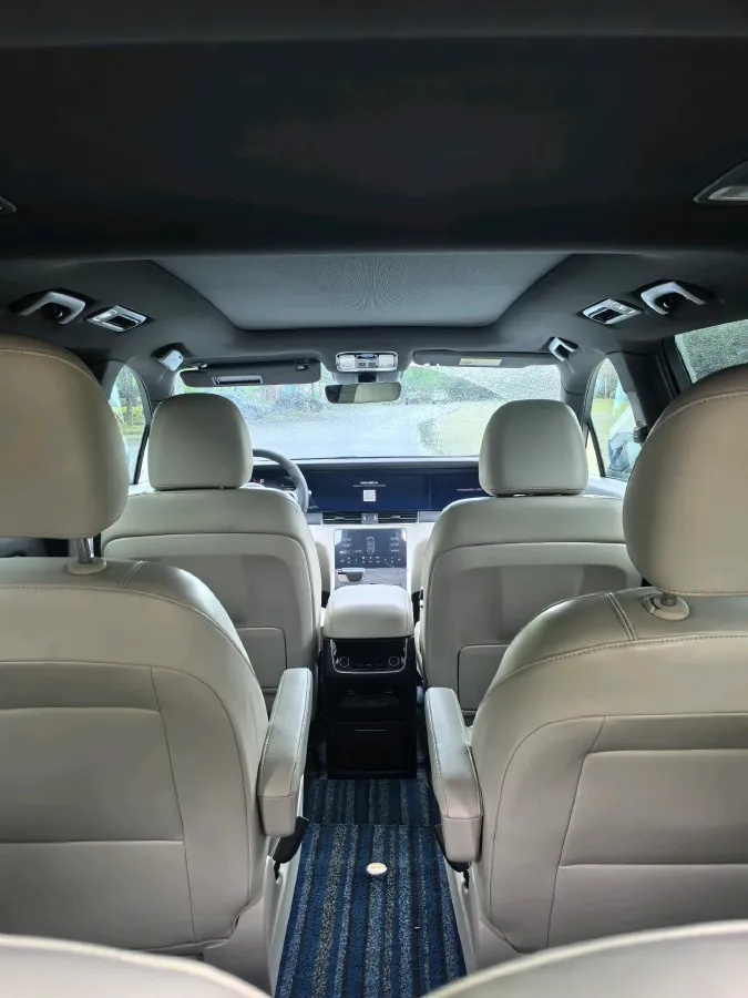 2021 Li ONE Range Extended 131HP REEV 40.5KWH,autocango,china used car exporter,china ev exporter,chinese used car exporter,chinese used ev exporter