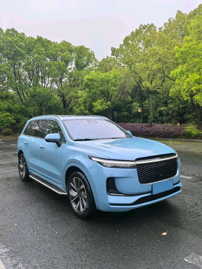 2021 Li ONE Range Extended 131HP REEV 40.5KWH,autocango,china used car exporter,china ev exporter,chinese used car exporter,chinese used ev exporter