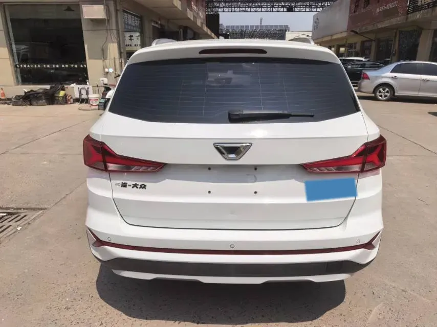 2023 Jetta VS7 1.4T 150HP L4 6AT,autocango,china used car exporter,china ev exporter,chinese used car exporter,chinese used ev exporter