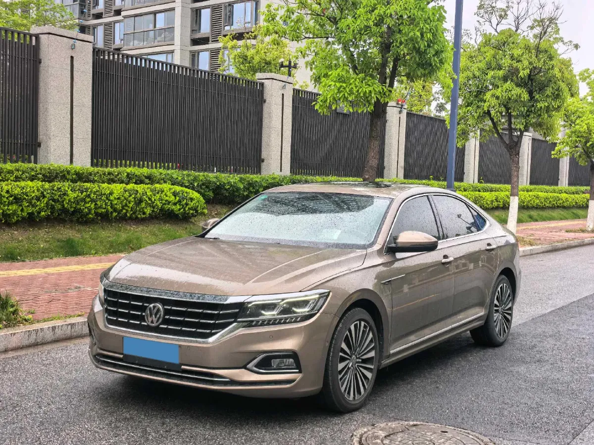 2019 Volvo V40 1.5T 152HP L4 6AT,autocango,china used car exporter,china ev exporter,chinese used car exporter,chinese used ev exporter