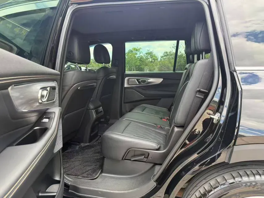 2022 GAC Trumpchi GS8 2.0T 252HP L4 8AT,autocango,china used car exporter,china ev exporter,chinese used car exporter,chinese used ev exporter