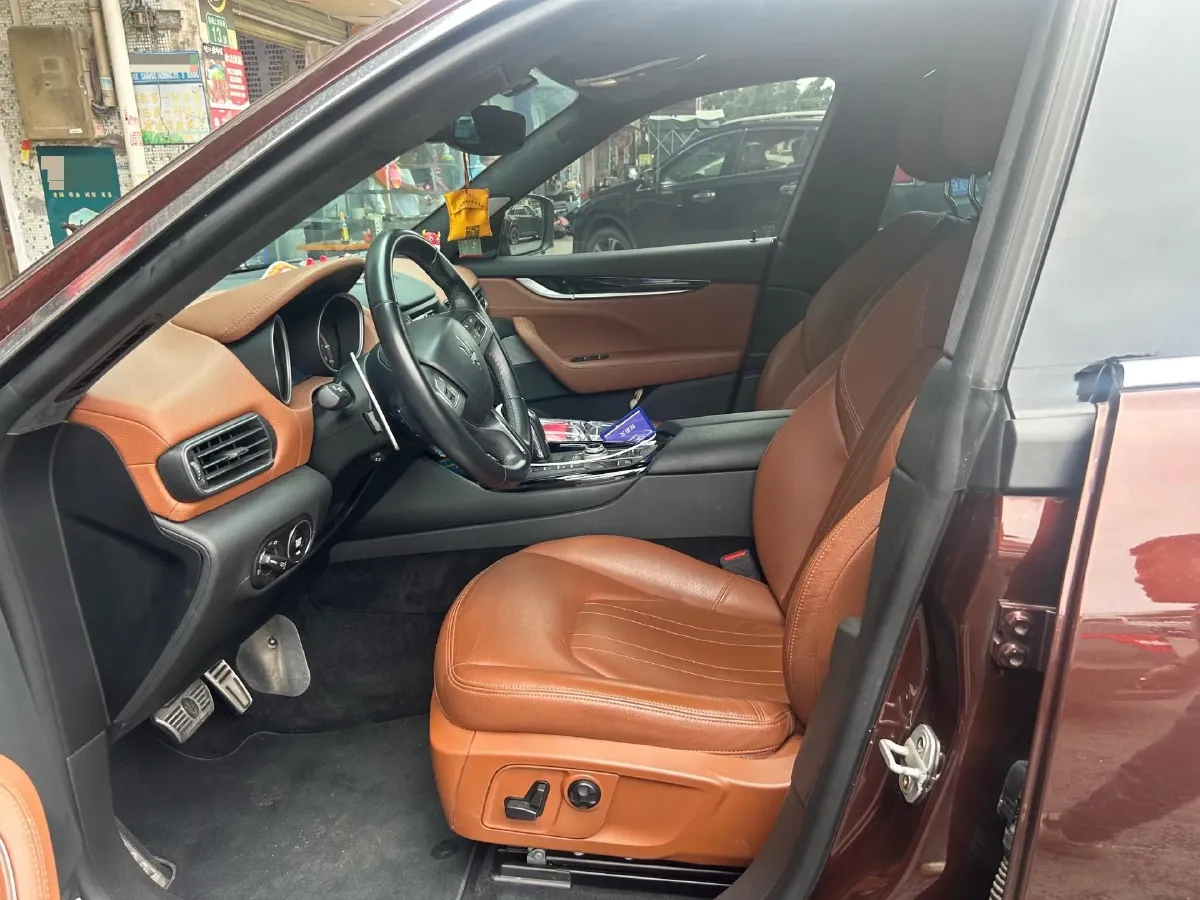 2018 Maserati Levante 3.0T 350HP V6 8AT,autocango,china used car exporter,china ev exporter,chinese used car exporter,chinese used ev exporter