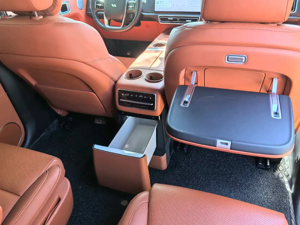 2024 Li L9 Range Extended 154HP REEV 52.3KWH,autocango,china used car exporter,china ev exporter,chinese used car exporter,chinese used ev exporter