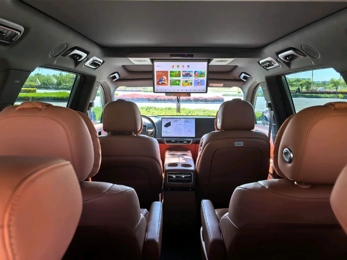 2024 Li L9 Range Extended 154HP REEV 52.3KWH,autocango,china used car exporter,china ev exporter,chinese used car exporter,chinese used ev exporter