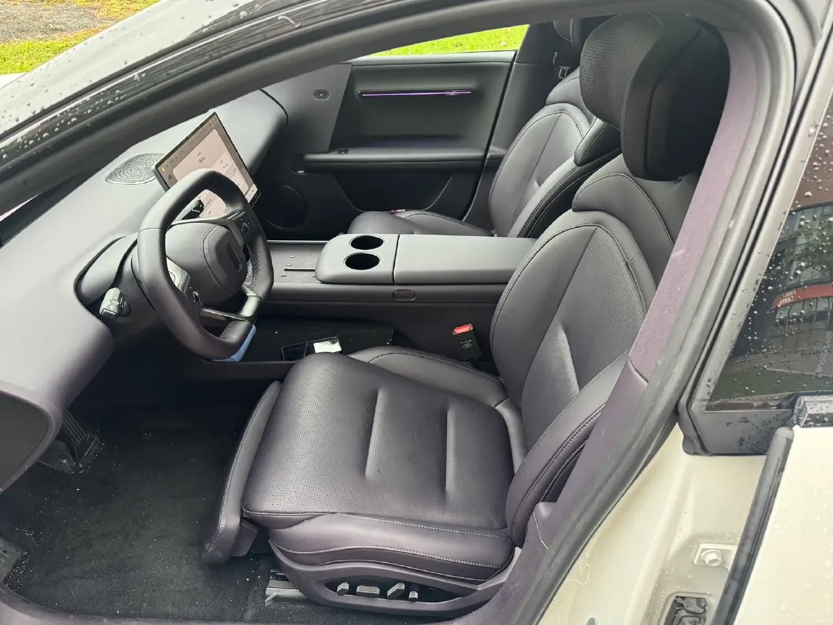 2025 Avatr 06 BEV,autocango,china used car exporter,china ev exporter,chinese used car exporter,chinese used ev exporter