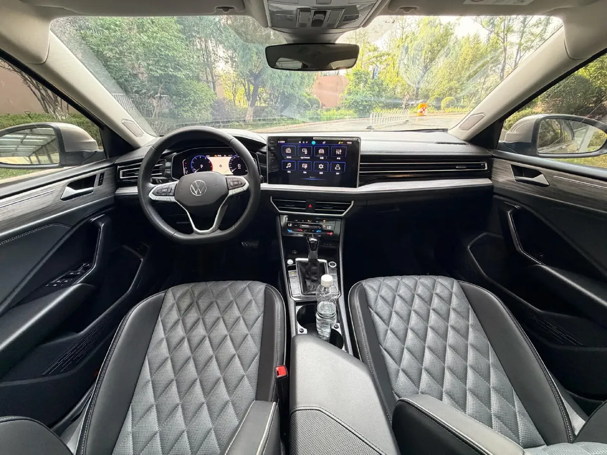 2023 Volkswagen Sagitar 1.4T 150HP L4 7DCT,autocango,china used car exporter,china ev exporter,chinese used car exporter,chinese used ev exporter