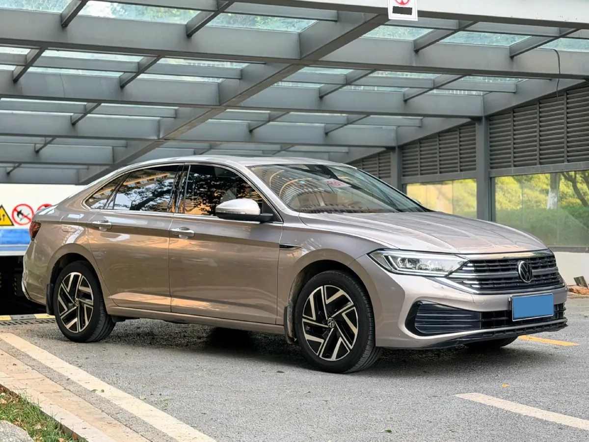 2023 Volkswagen Sagitar 1.4T 150HP L4 7DCT,autocango,china used car exporter,china ev exporter,chinese used car exporter,chinese used ev exporter