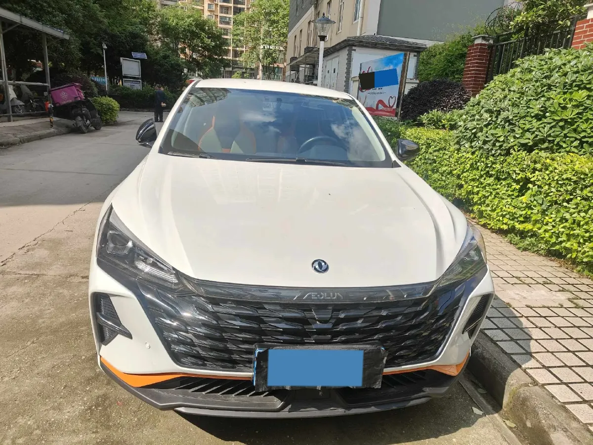 2023 DongFeng Aeolus YiXuan 1.5L 125HP L4 6DCT,autocango,china used car exporter,china ev exporter,chinese used car exporter,chinese used ev exporter