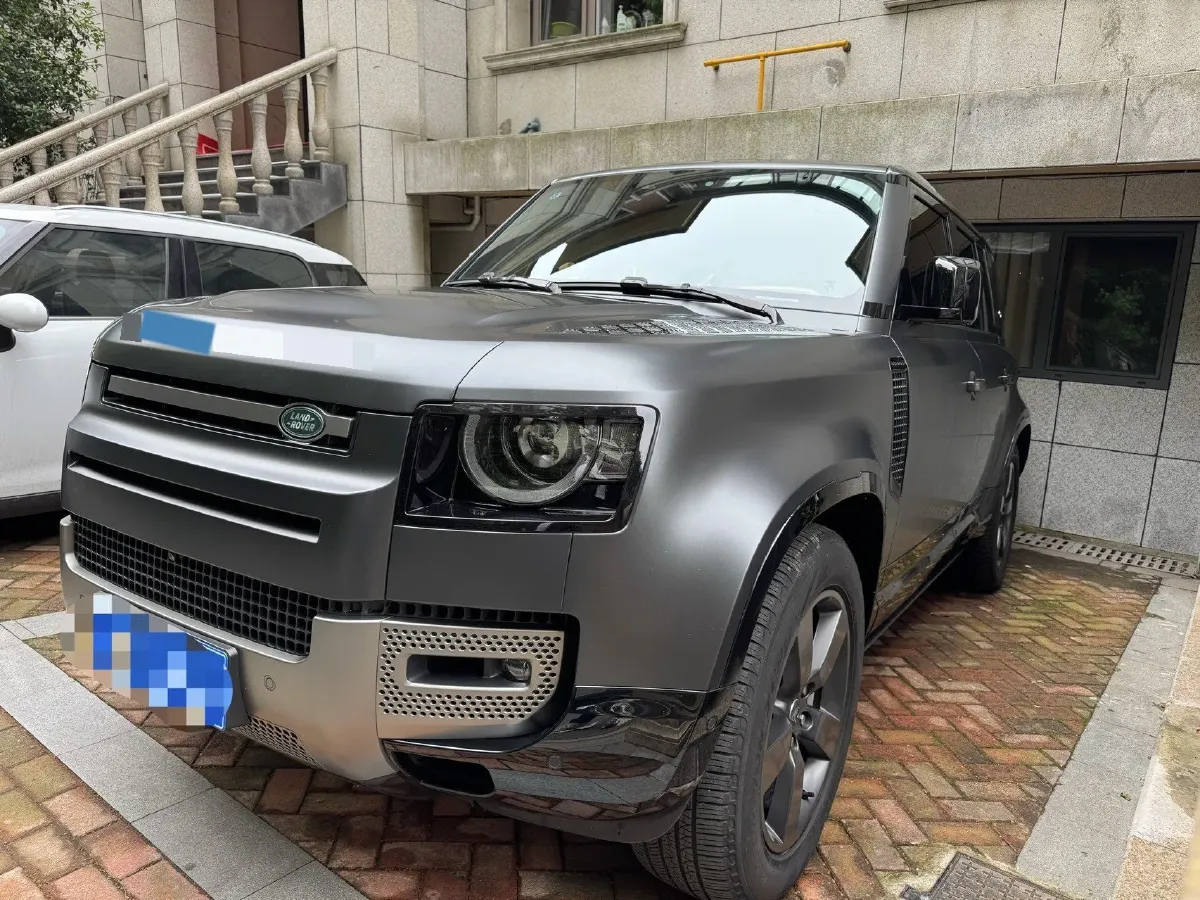 2024 Land Rover Defender 3.0T 400HP L6 8AT,autocango,china used car exporter,china ev exporter,chinese used car exporter,chinese used ev exporter