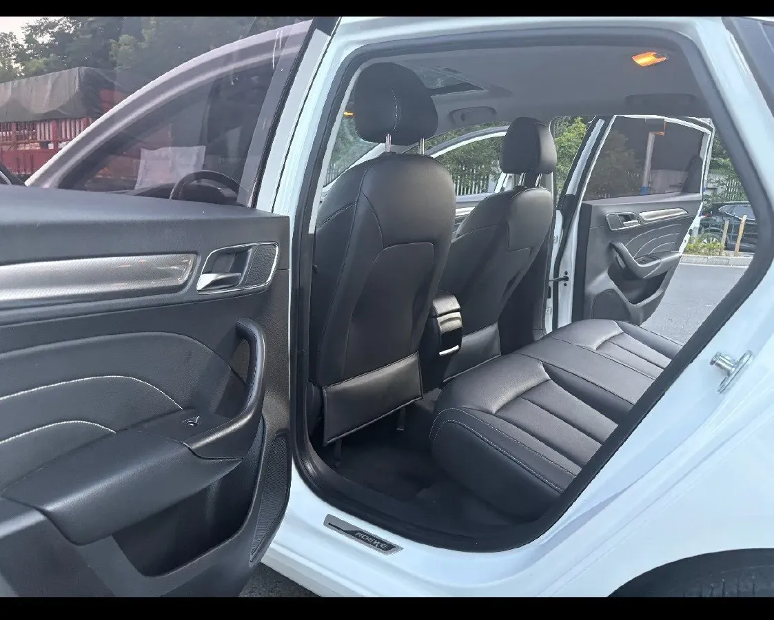 2018 HuangHai JiaoLong 2.4L 143HP L4 5AT,autocango,china used car exporter,china ev exporter,chinese used car exporter,chinese used ev exporter