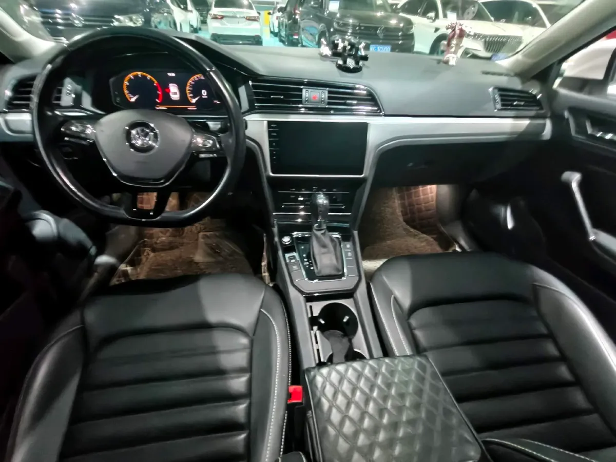 2019 Volkswagen Passat 1.4T 150HP L4 7DCT,autocango,china used car exporter,china ev exporter,chinese used car exporter,chinese used ev exporter