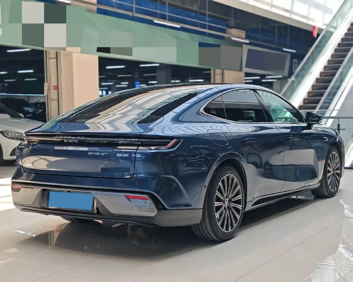 2025 Geely Galaxy Starshine 8 1.5T 163HP L4 3DHT PHEV 27.69KWH,autocango,china used car exporter,china ev exporter,chinese used car exporter,chinese used ev exporter