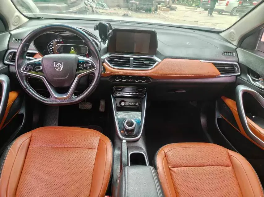 2017 HaiMa S5 Young Edition 1.6L 122HP L4 5MT,autocango,china used car exporter,china ev exporter,chinese used car exporter,chinese used ev exporter