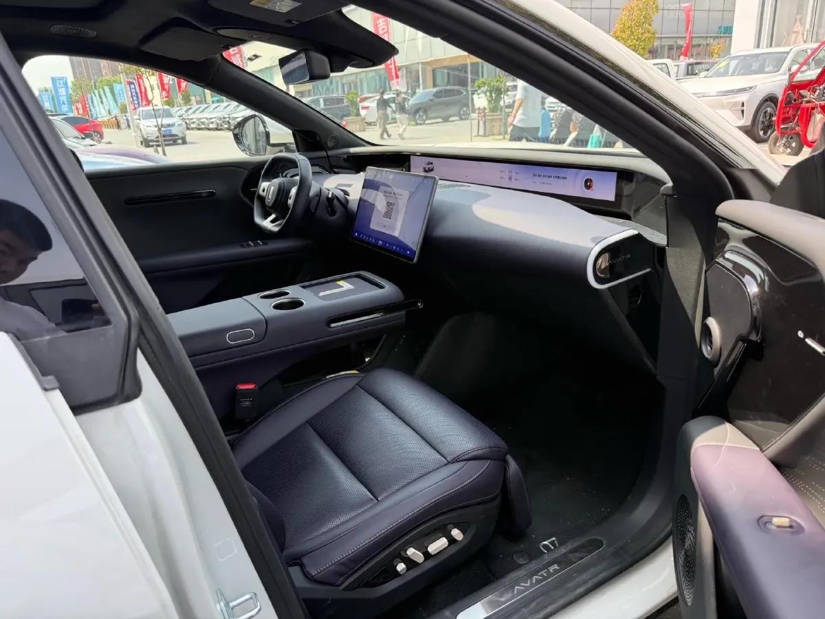 2026 Avatr 07 BEV,autocango,china used car exporter,china ev exporter,chinese used car exporter,chinese used ev exporter