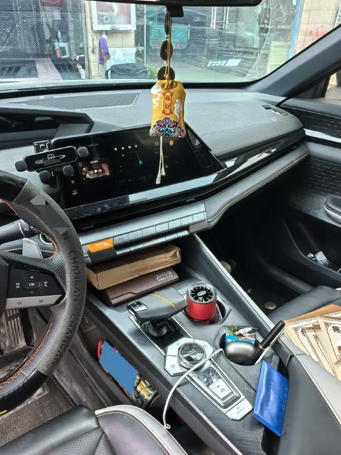 2023 ChangAn UNI-V 1.5T 188HP L4 7DCT,autocango,china used car exporter,china ev exporter,chinese used car exporter,chinese used ev exporter