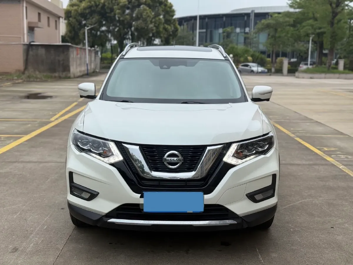 2022 Nissan X-Trail 2.0L 151HP L4 CVT,autocango,china used car exporter,china ev exporter,chinese used car exporter,chinese used ev exporter