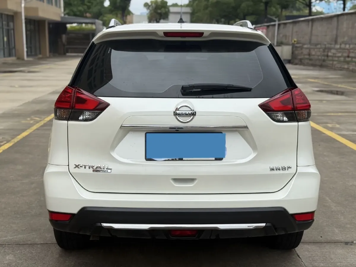 2022 Nissan X-Trail 2.0L 151HP L4 CVT,autocango,china used car exporter,china ev exporter,chinese used car exporter,chinese used ev exporter