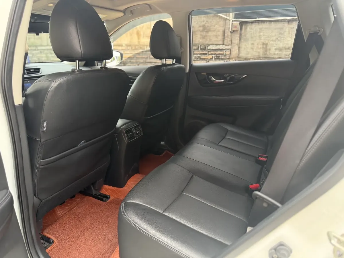 2022 Nissan X-Trail 2.0L 151HP L4 CVT,autocango,china used car exporter,china ev exporter,chinese used car exporter,chinese used ev exporter