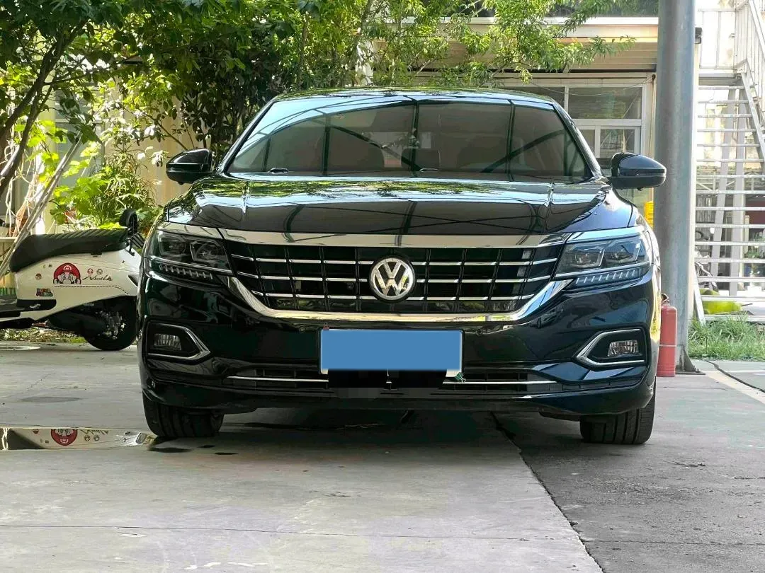 2019 Volvo V40 1.5T 152HP L4 6AT,autocango,china used car exporter,china ev exporter,chinese used car exporter,chinese used ev exporter