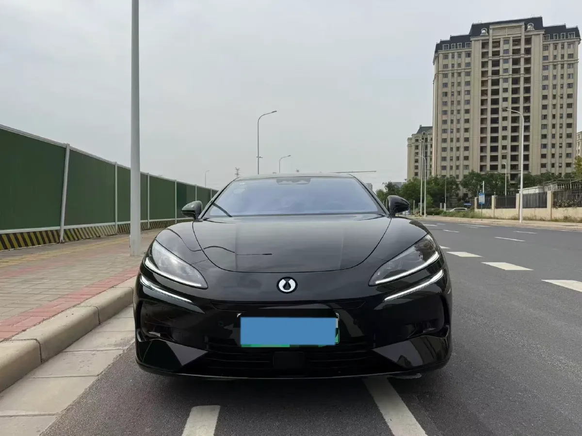 2024 Denza DenzaZ9GT 2.0T 207HP L4 E-CVT PHEV 38.5KWH,autocango,china used car exporter,china ev exporter,chinese used car exporter,chinese used ev exporter