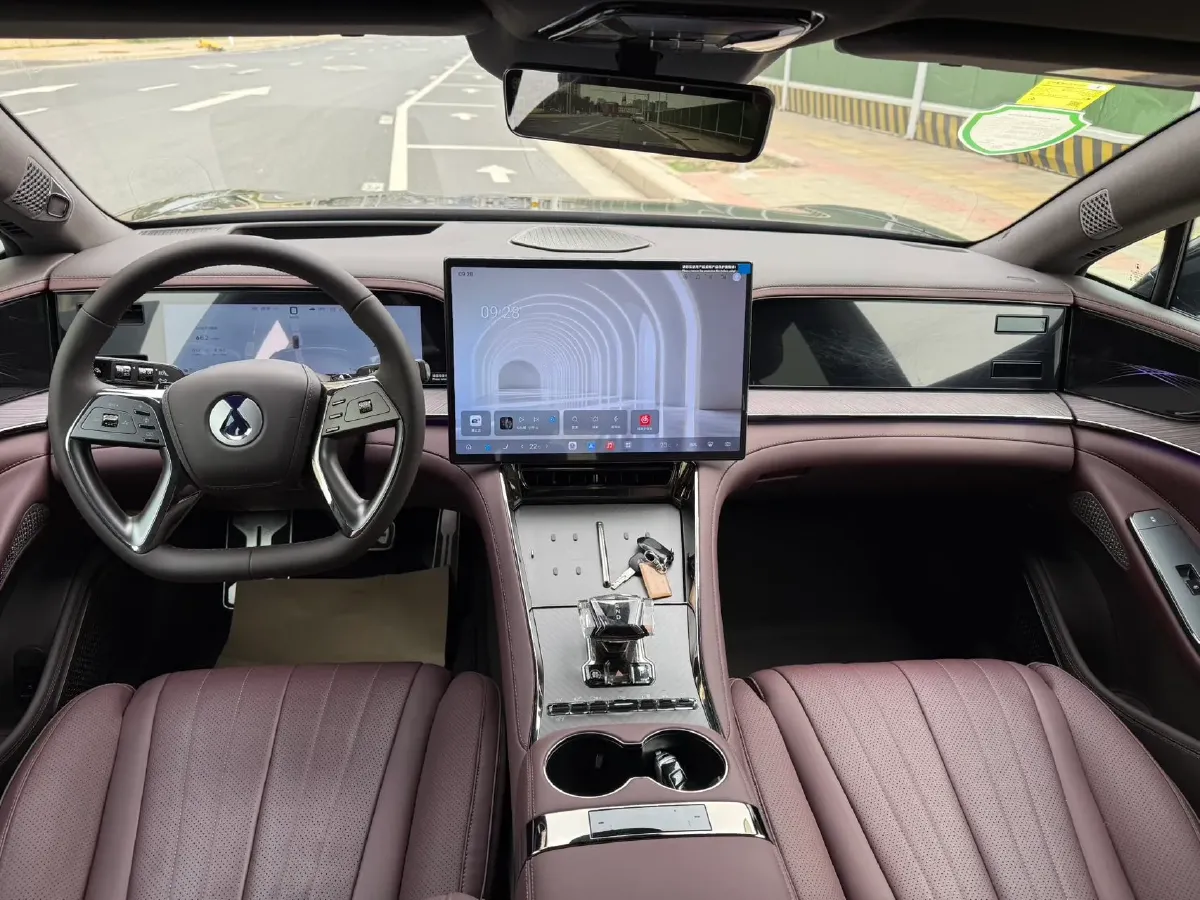 2024 Denza DenzaZ9GT 2.0T 207HP L4 E-CVT PHEV 38.5KWH,autocango,china used car exporter,china ev exporter,chinese used car exporter,chinese used ev exporter