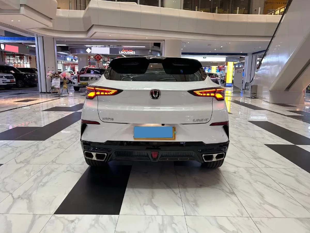 2023 ChangAn UNI-T 1.5T 188HP L4 7DCT,autocango,china used car exporter,china ev exporter,chinese used car exporter,chinese used ev exporter