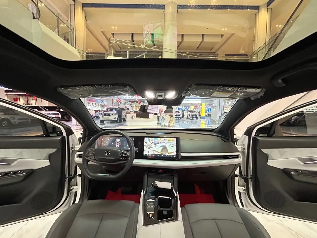 2023 ChangAn UNI-T 1.5T 188HP L4 7DCT,autocango,china used car exporter,china ev exporter,chinese used car exporter,chinese used ev exporter