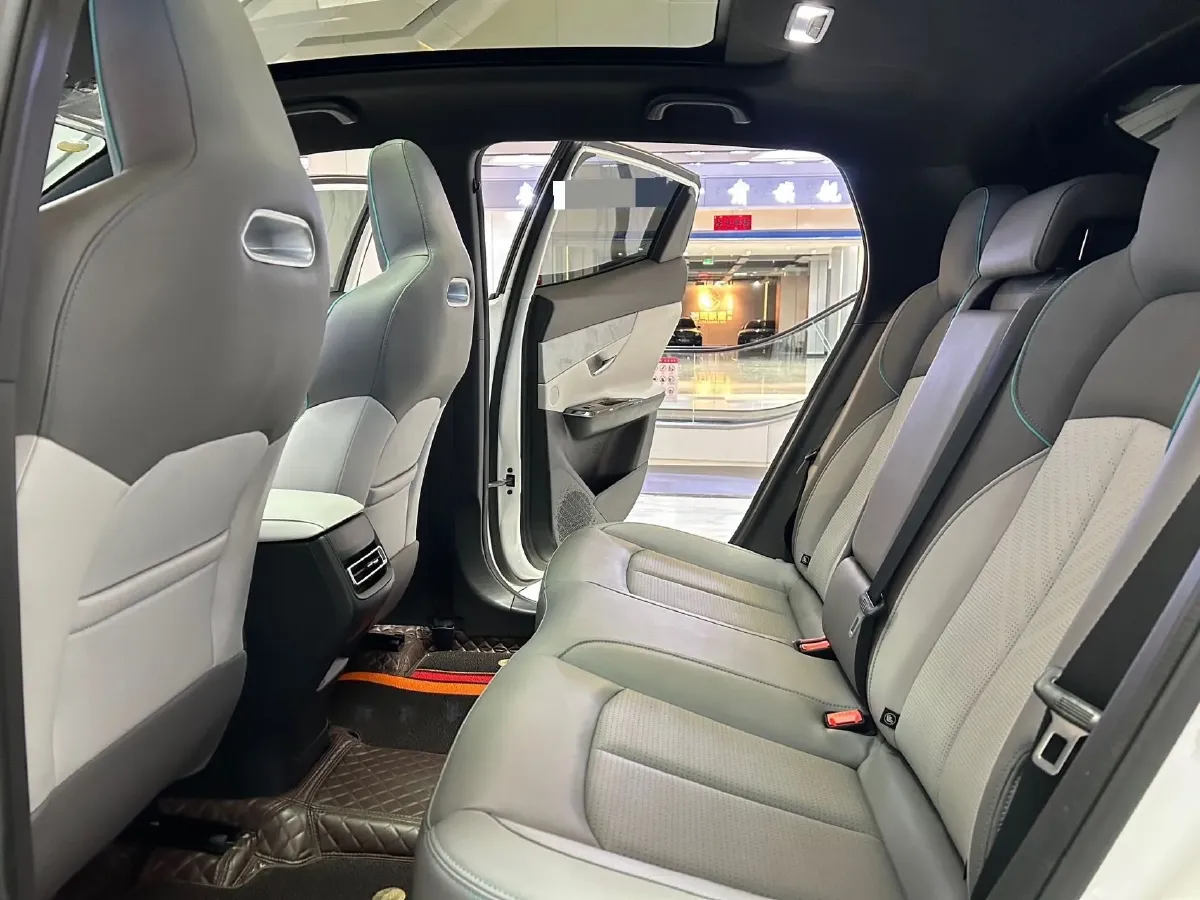 2023 ChangAn UNI-T 1.5T 188HP L4 7DCT,autocango,china used car exporter,china ev exporter,chinese used car exporter,chinese used ev exporter