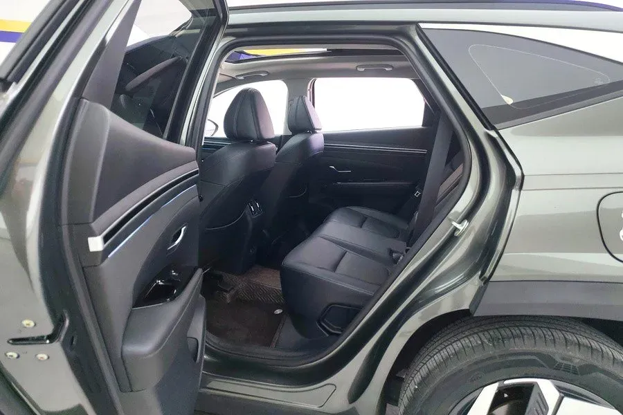 2023 Hyundai Tucson 1.5T 200HP L4 8AT,autocango,china used car exporter,china ev exporter,chinese used car exporter,chinese used ev exporter