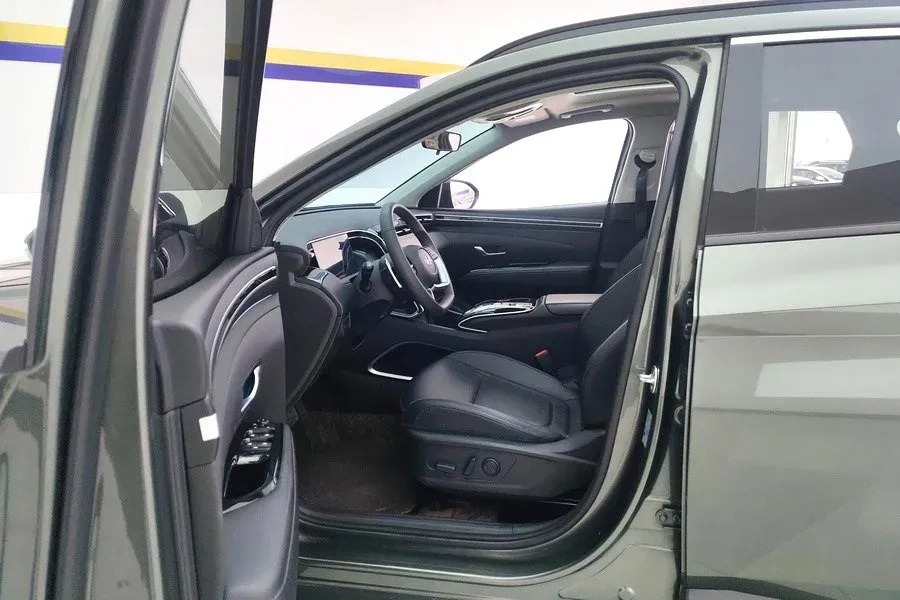 2023 Hyundai Tucson 1.5T 200HP L4 8AT,autocango,china used car exporter,china ev exporter,chinese used car exporter,chinese used ev exporter