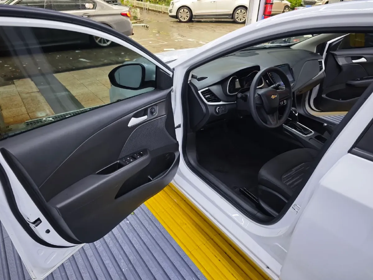 2019 Chevrolet Cavalier 1.5L 113HP L4 6AT,autocango,china used car exporter,china ev exporter,chinese used car exporter,chinese used ev exporter