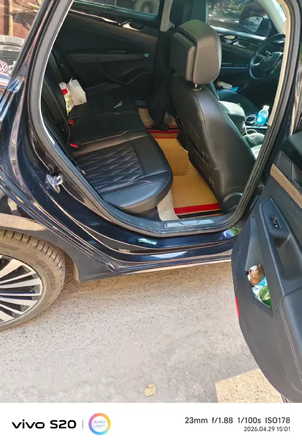 2019 Volvo V40 1.5T 152HP L4 6AT,autocango,china used car exporter,china ev exporter,chinese used car exporter,chinese used ev exporter