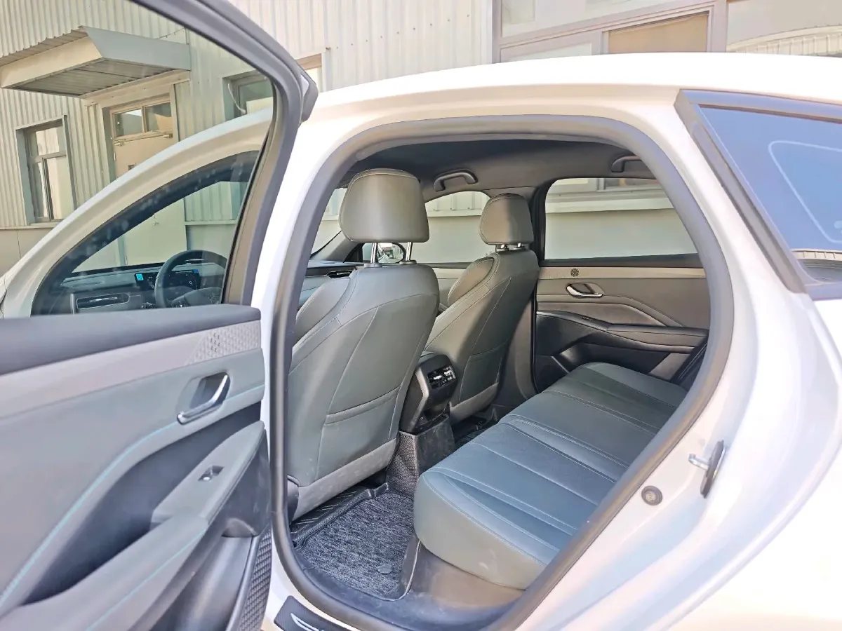 2025 BYD Qin Plus 1.5L 101HP L4 E-CVT PHEV 7.68KWH,autocango,china used car exporter,china ev exporter,chinese used car exporter,chinese used ev exporter