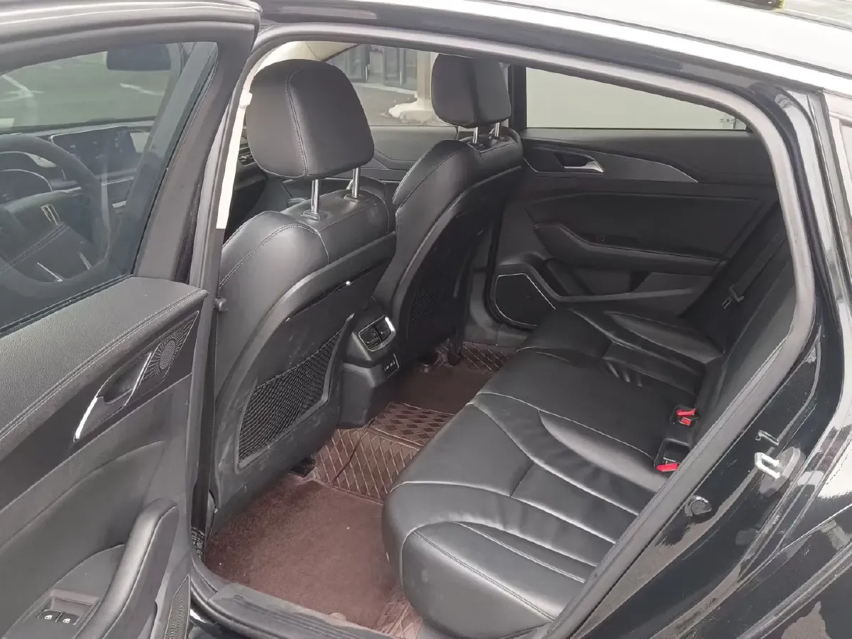 2020 HongQi H5 1.5T 169HP L4 7DCT,autocango,china used car exporter,china ev exporter,chinese used car exporter,chinese used ev exporter