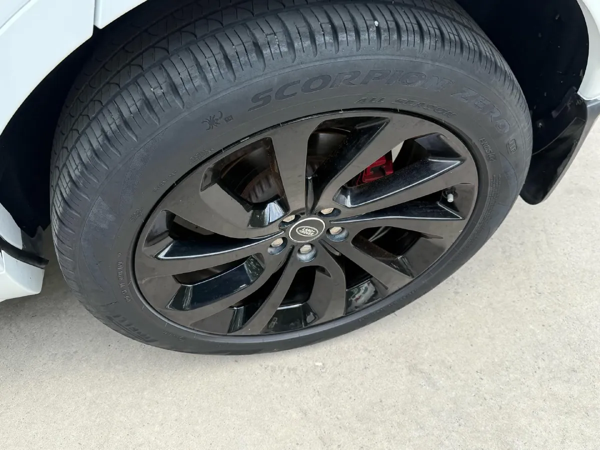 2020 Land Rover Discovery Sport 2.0T 249HP L4 9AT,autocango,china used car exporter,china ev exporter,chinese used car exporter,chinese used ev exporter