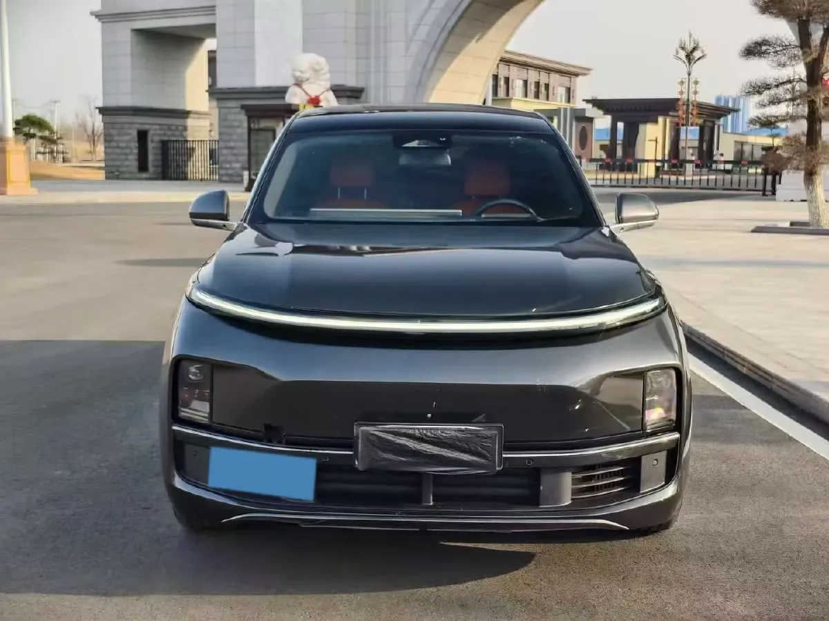 2025 Li L8 Range Extended 154HP REEV,autocango,china used car exporter,china ev exporter,chinese used car exporter,chinese used ev exporter