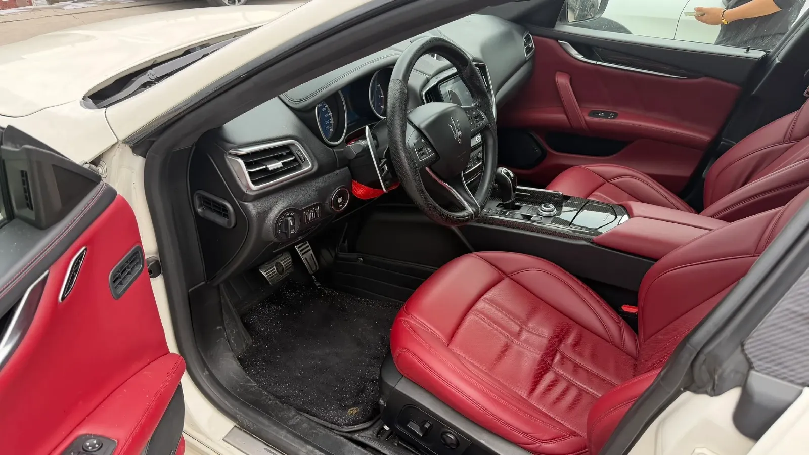 2017 Maserati Ghibli 3.0T 350HP V6 8AT,autocango,china used car exporter,china ev exporter,chinese used car exporter,chinese used ev exporter