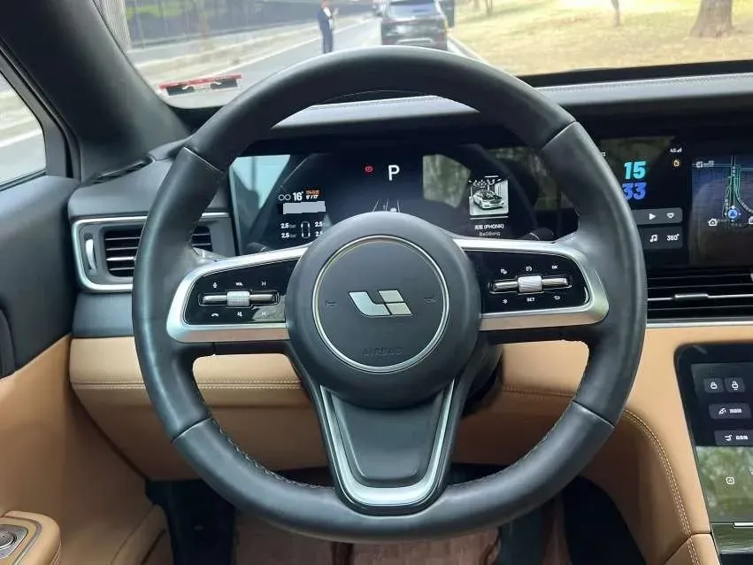 2021 Li ONE Range Extended 131HP REEV 40.5KWH,autocango,china used car exporter,china ev exporter,chinese used car exporter,chinese used ev exporter