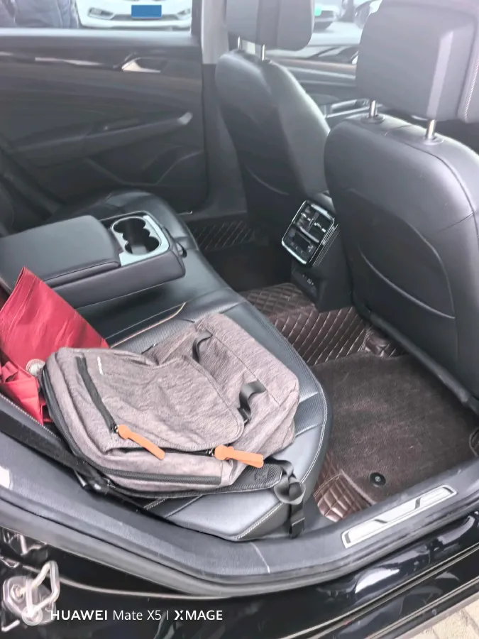 2021 Volkswagen Passat 2.0T 186HP L4 7DCT,autocango,china used car exporter,china ev exporter,chinese used car exporter,chinese used ev exporter