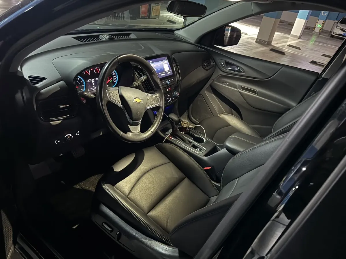 2022 Chevrolet Equinox 1.5T 169HP L4 6AT,autocango,china used car exporter,china ev exporter,chinese used car exporter,chinese used ev exporter