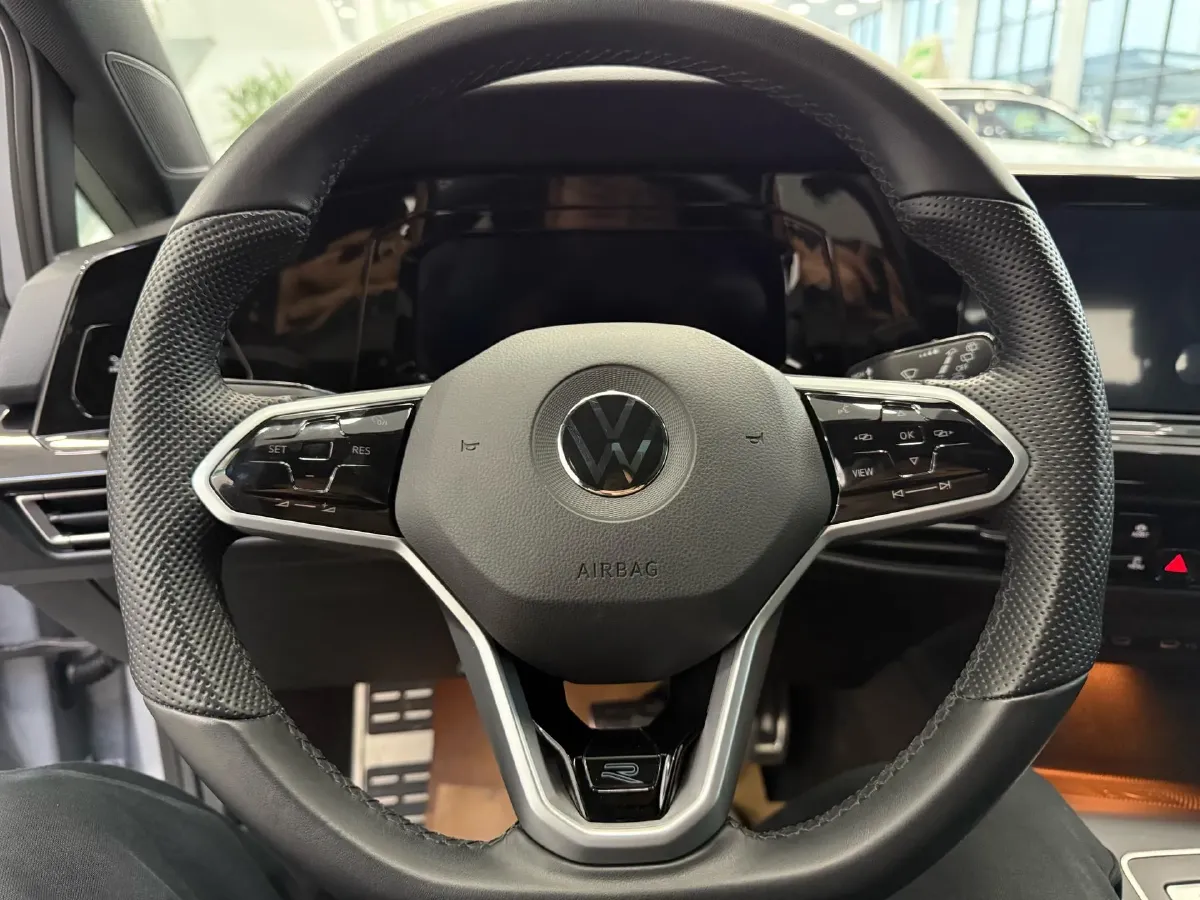 2023 Volkswagen Golf 1.4T 150HP L4 7DCT,autocango,china used car exporter,china ev exporter,chinese used car exporter,chinese used ev exporter
