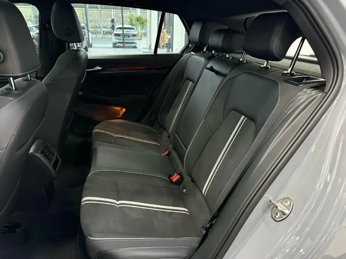 2023 Volkswagen Golf 1.4T 150HP L4 7DCT,autocango,china used car exporter,china ev exporter,chinese used car exporter,chinese used ev exporter