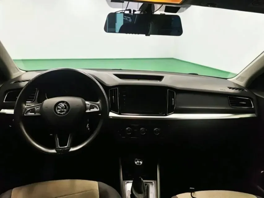 2022 Skoda Kamiq 1.5L 112HP L4 6AT,autocango,china used car exporter,china ev exporter,chinese used car exporter,chinese used ev exporter