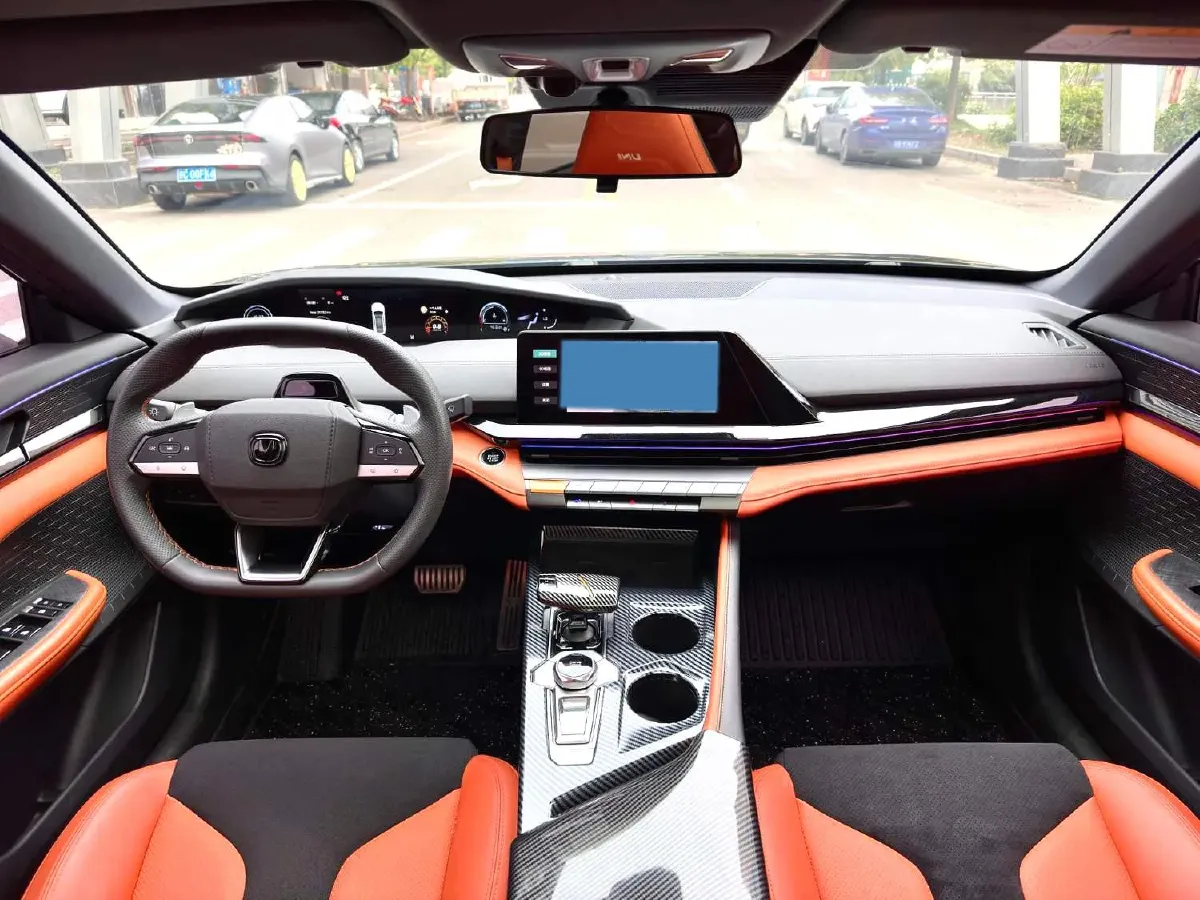 2023 ChangAn UNI-V 1.5T 188HP L4 7DCT,autocango,china used car exporter,china ev exporter,chinese used car exporter,chinese used ev exporter